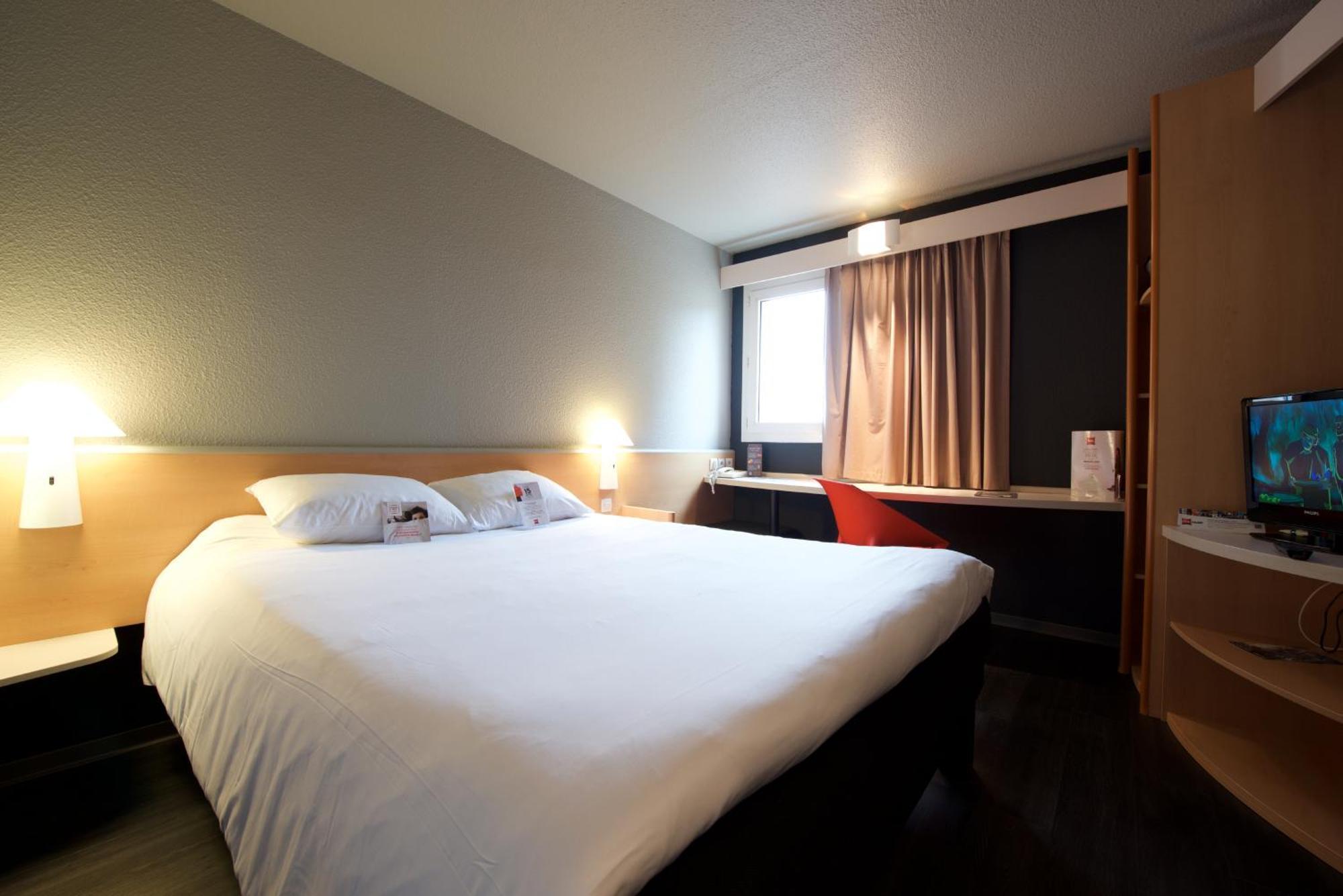 Ibis Pau Lescar 호텔 객실 사진