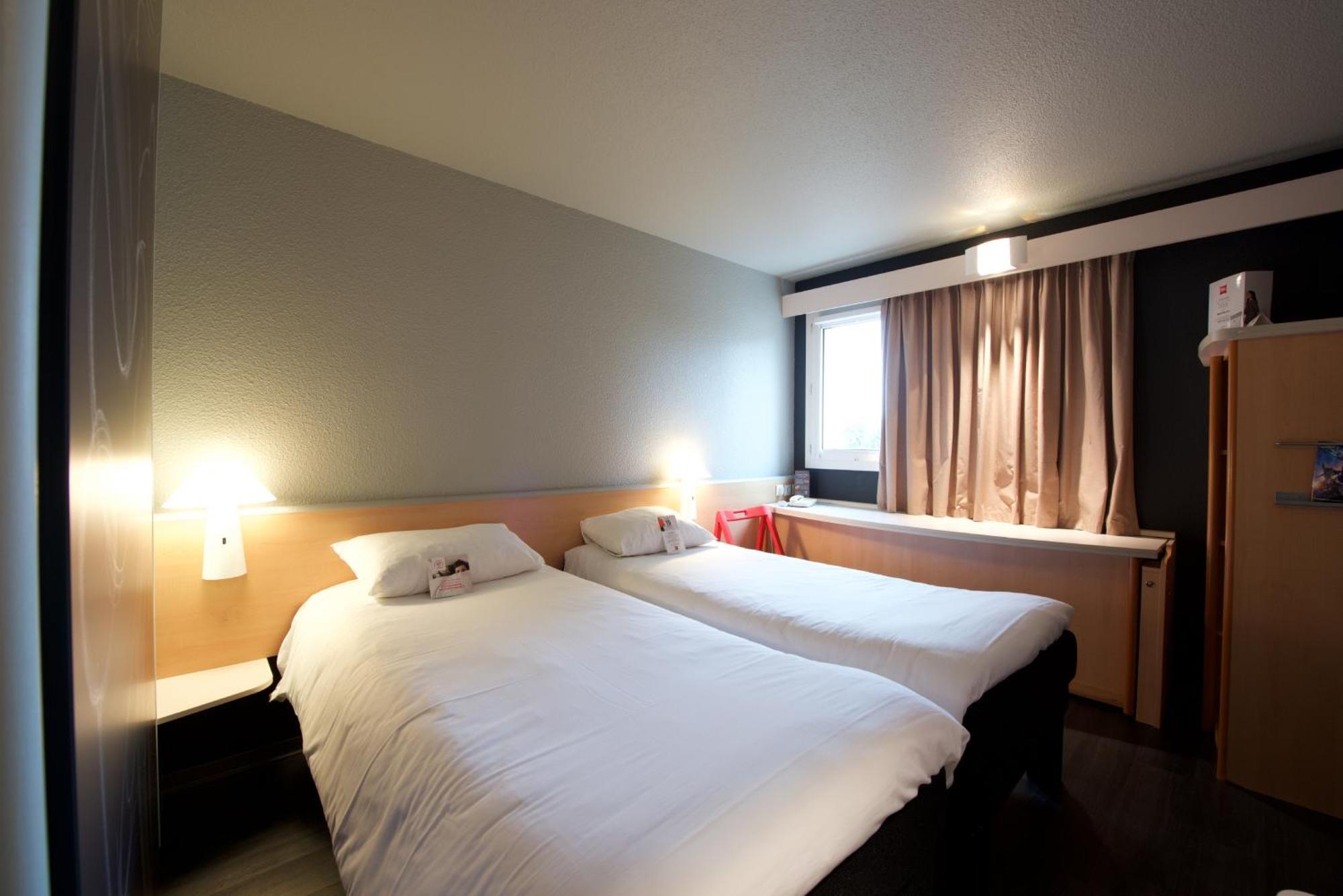 Ibis Pau Lescar 호텔 객실 사진
