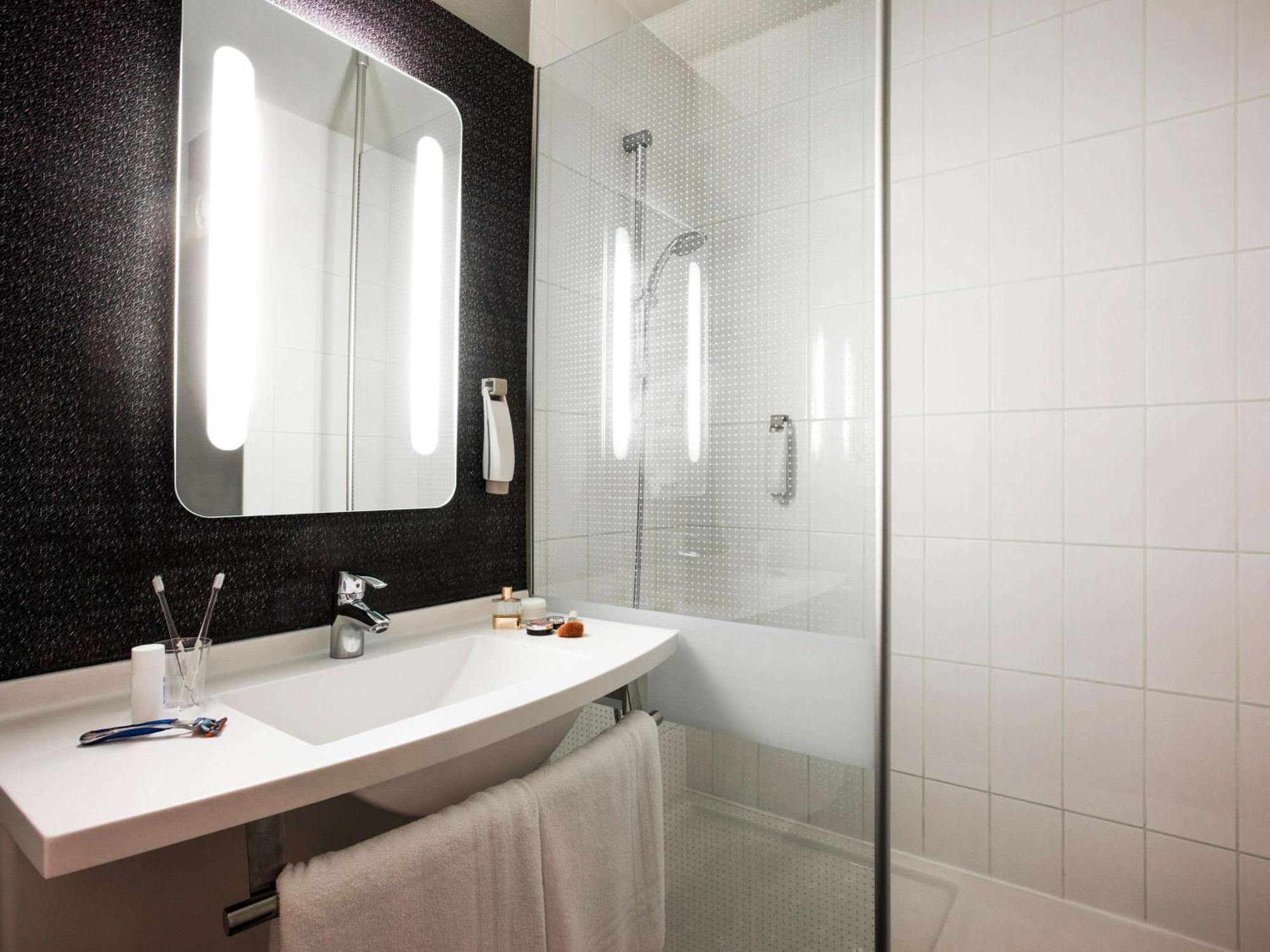 Ibis Pau Lescar 호텔 외부 사진